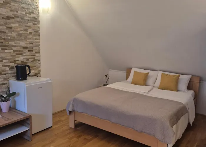 Wine House Kaloh Farm stay *