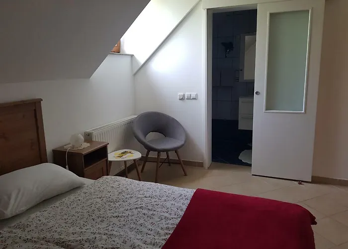 Wine House Kaloh Farm stay